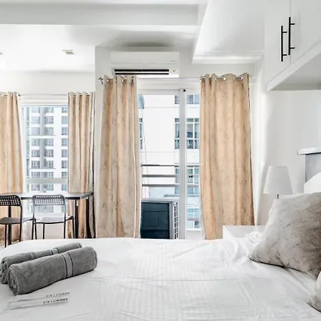 Codys Corner Bgc Private Condo Studio