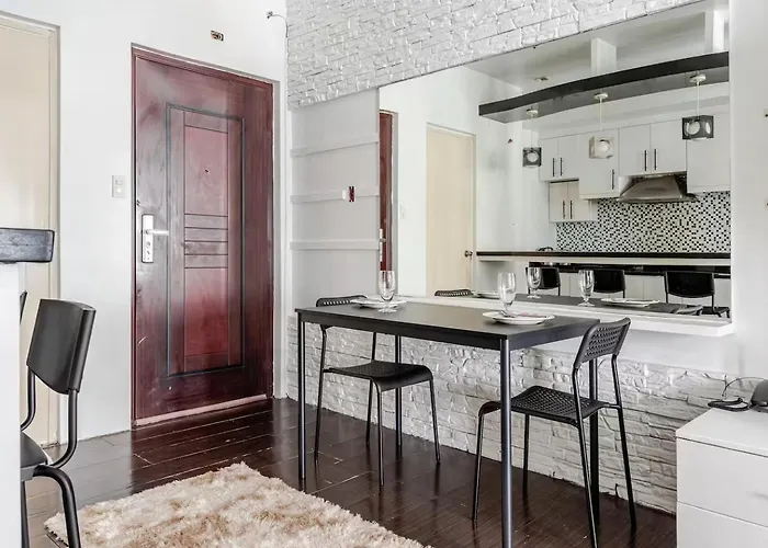 Codys Corner Bgc Private Aparthotel Manila