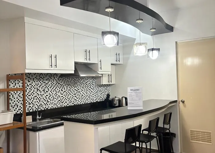 Codys Corner Bgc Private Aparthotel Manila