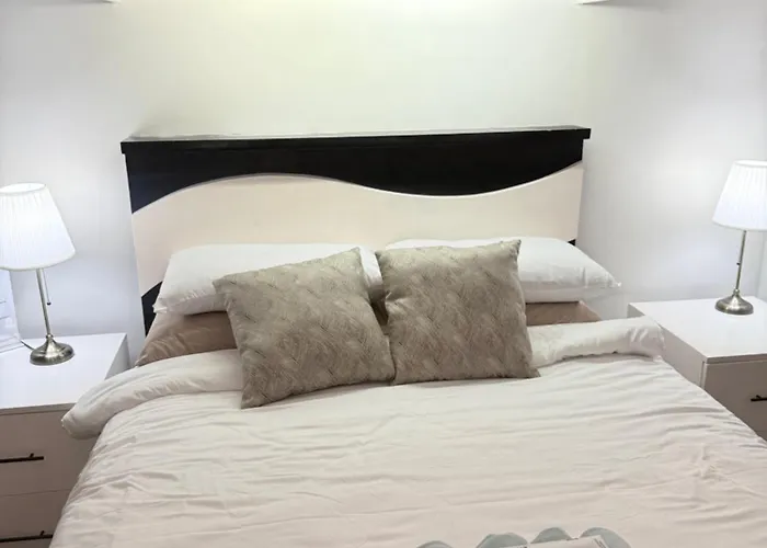 Codys Corner Bgc Private Aparthotel Manila