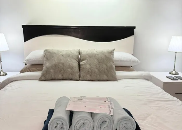 Aparthotel Codys Corner Bgc Private 4*