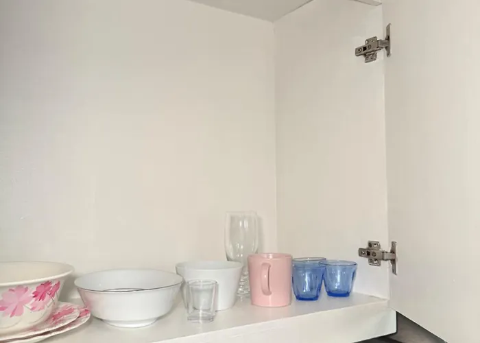 Codys Corner Bgc Private Aparthotel Manila